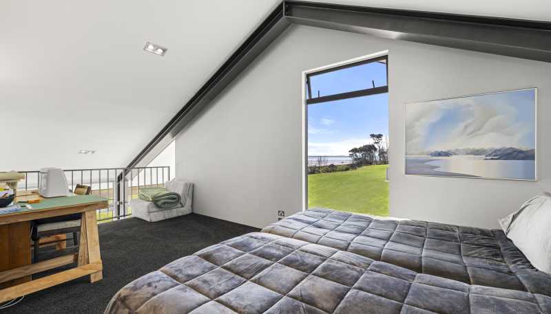 323 Seagrove Road, Waiau Pa