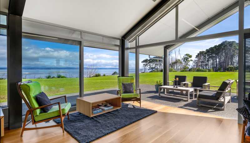 323 Seagrove Road, Waiau Pa