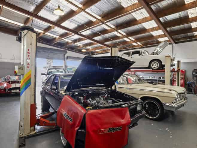 Automotive performance & muscle car workshop