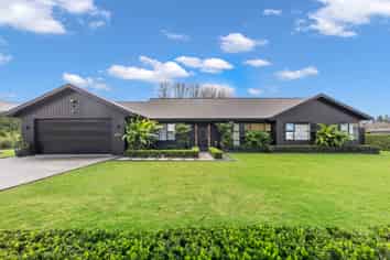 28 Jean Millington Lane, Maunu