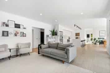28 Jean Millington Lane, Maunu