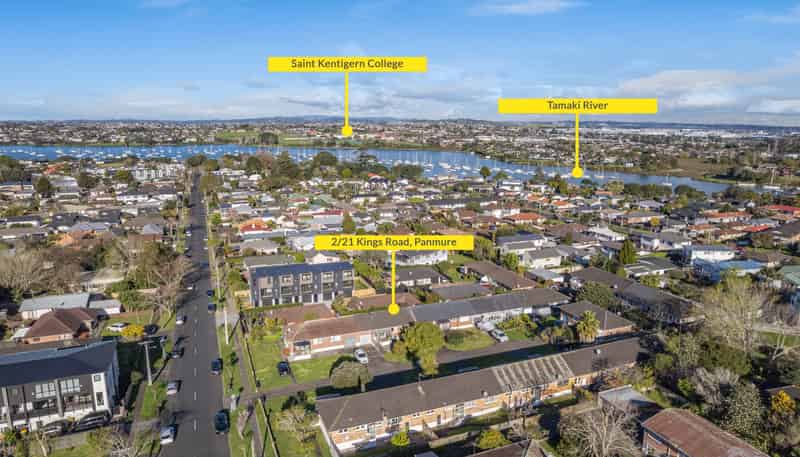 2/21 Kings Road, Panmure