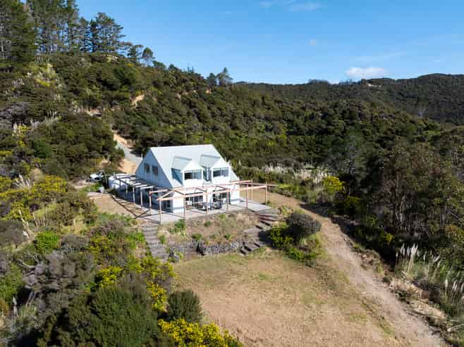 454 Waiaua Road, HIHI
