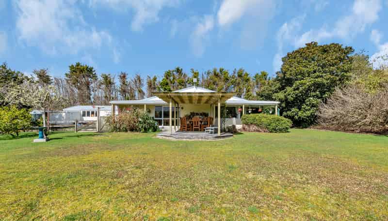 565 Riponui Road, Purua