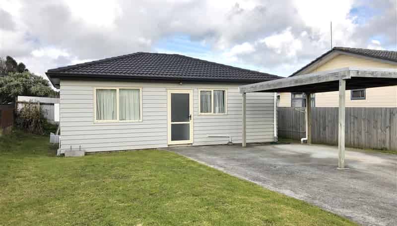 1A Gambare Place, Wattle Downs