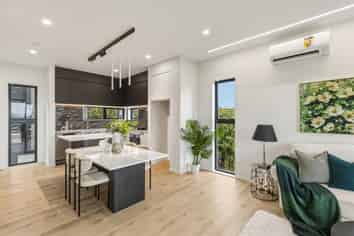 8/16 Woodford Avenue, Henderson