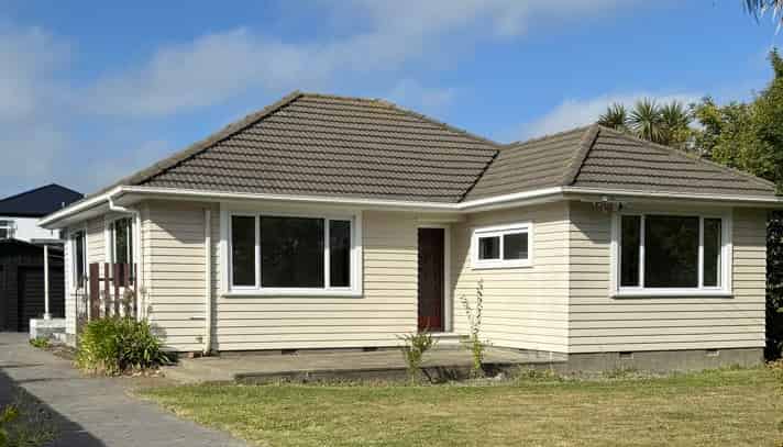 11 Tabart Street, Woolston