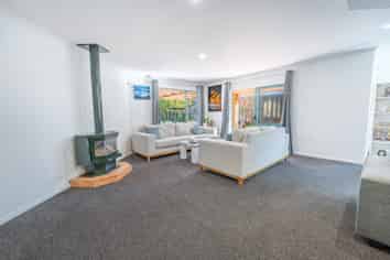 12 Lachlan Place, Marchwiel
