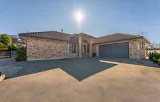 12 Lachlan Place, Marchwiel
