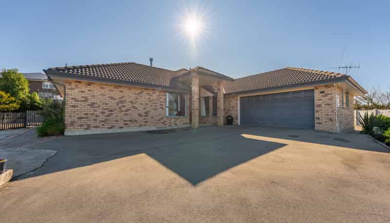 12 Lachlan Place, Marchwiel
