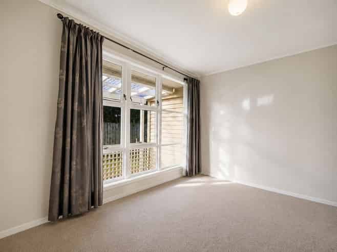 42A Cobham Crescent, Kelston