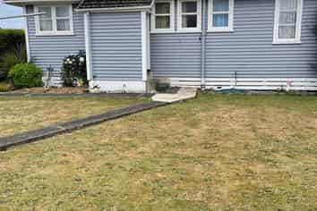 30 Churchill Avenue, Lansdowne