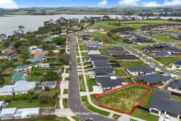 81 McLarin Road, Glenbrook