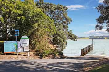81 McLarin Road, Glenbrook