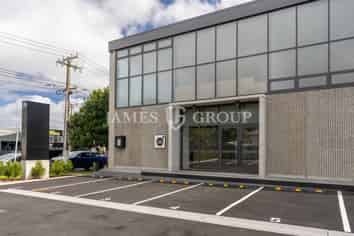 355M² CITY FRINGE TENANCY W/ MULTIPLE USE OPTIONS