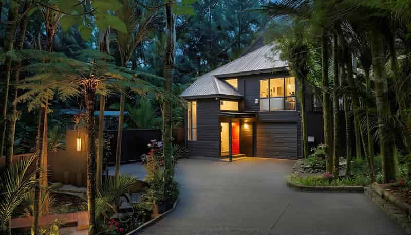 38 Mahoe Road, Titirangi
