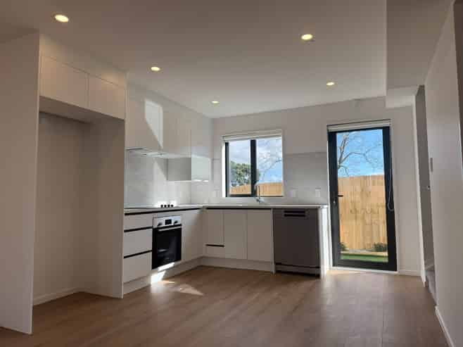 8A Primrose Place, Manurewa