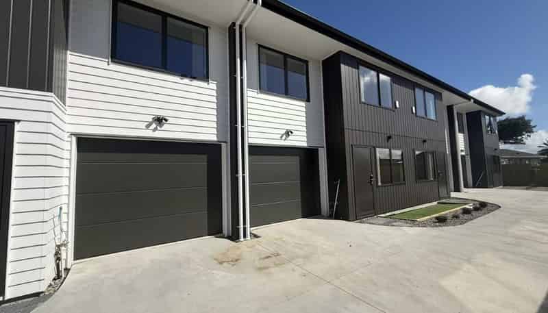 8B Primrose Place, Manurewa
