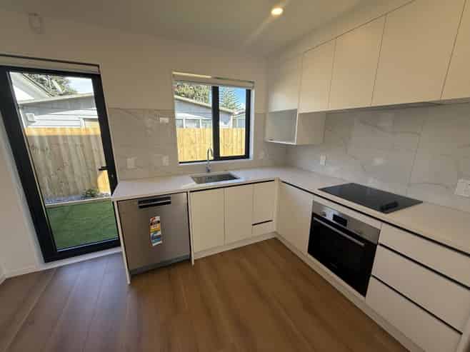 8B Primrose Place, Manurewa