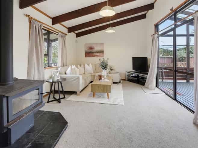 4 Exeter Street, Glenview