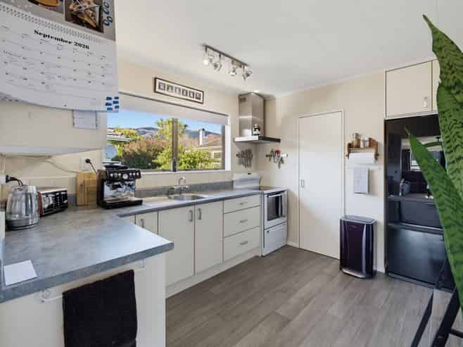 6A Marsden Road, Stoke