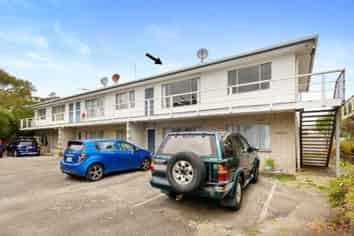 4/12A Oxford Street, Tawa