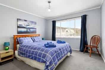 4/12A Oxford Street, Tawa