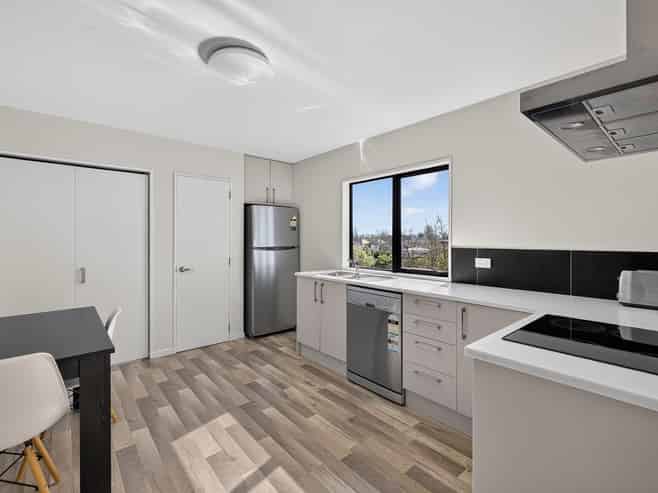 201/120 Stanmore Road, Linwood