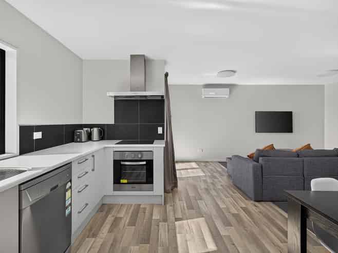 201/120 Stanmore Road, Linwood