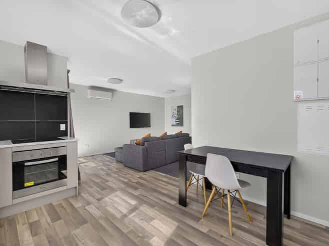 201/120 Stanmore Road, Linwood