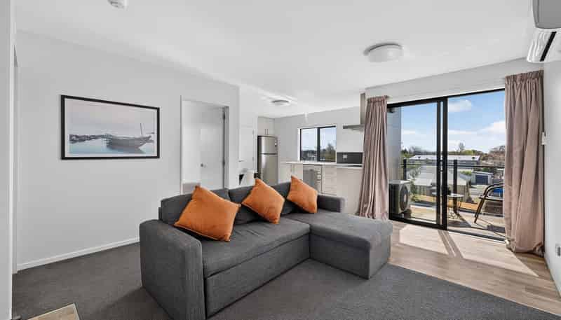 201/120 Stanmore Road, Linwood