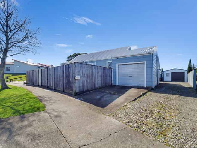 64 Rhodes Drive, Kelvin Grove