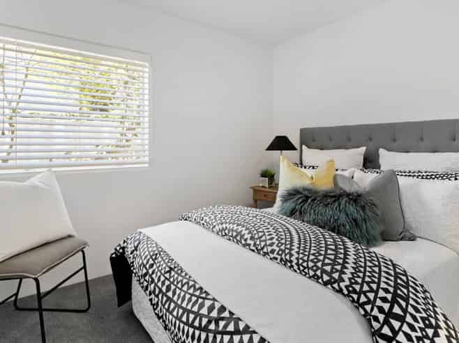 2/67 Sarsfield Street, Herne Bay