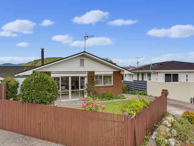 15a Te Maku Grove, Waikanae