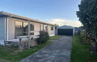 262 Papamoa Beach Road, Papamoa Beach