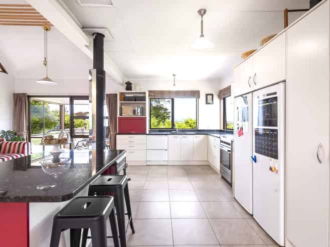 203 Fergusson Road, Halcombe