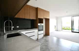 101/2A Truro Road, Sandringham