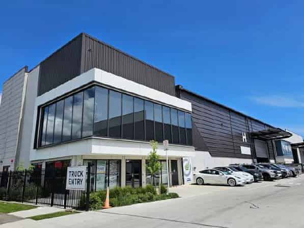 Newly Constructed Industrial Warehouse For Lease