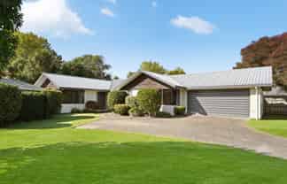 26 Bouverie Crescent, Flagstaff