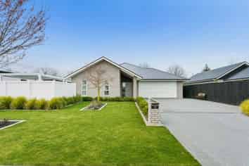 19 Lewis Close, Rangiora