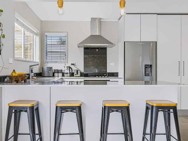 32 Springtime Crescent, Stanmore Bay