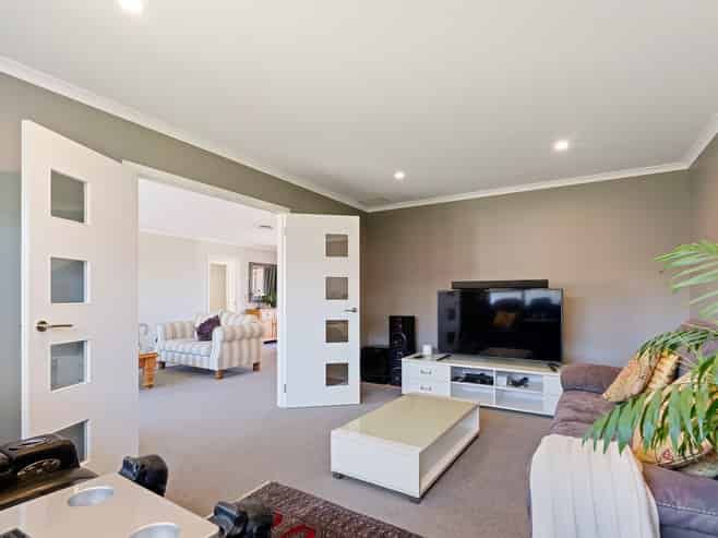 7 Pohatu Lane, Otaki