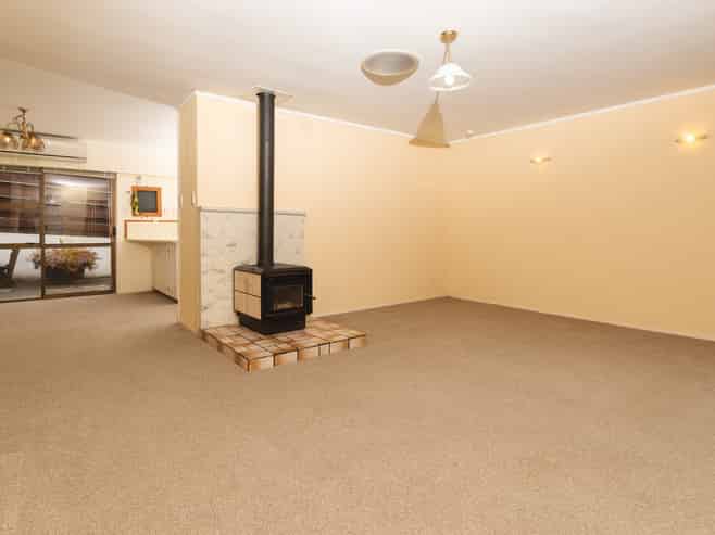 2/4 Bishop St, Green Bay