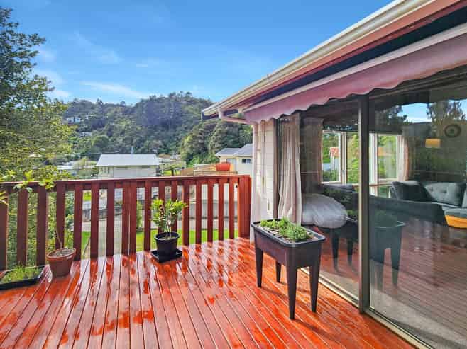 38 James Grove, Stokes Valley