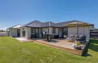 26 Cherry Avenue, Darfield