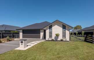 26 Cherry Avenue, Darfield