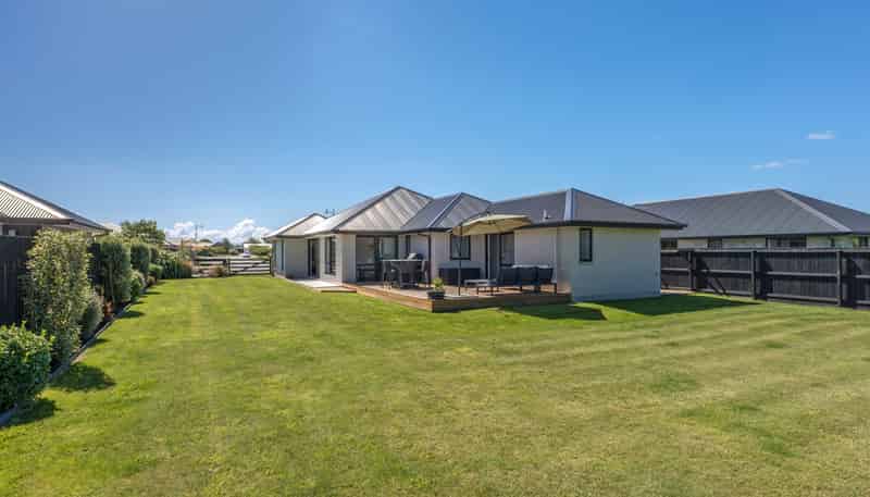 26 Cherry Avenue, Darfield