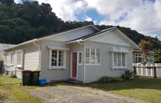 61 Owen Street, Belmont