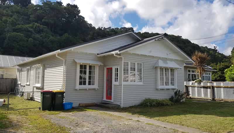 61 Owen Street, Belmont