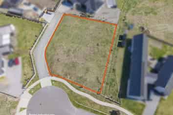 84 Queens Avenue, Waikuku Beach